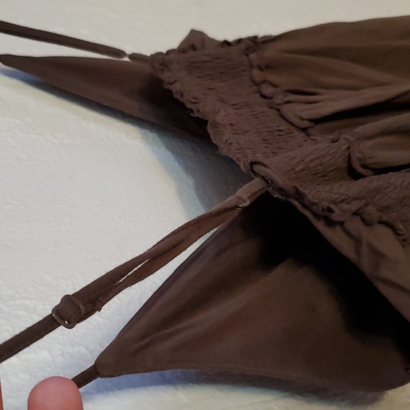 BCBG flowy ruched back tank top - Picture 3 of 3